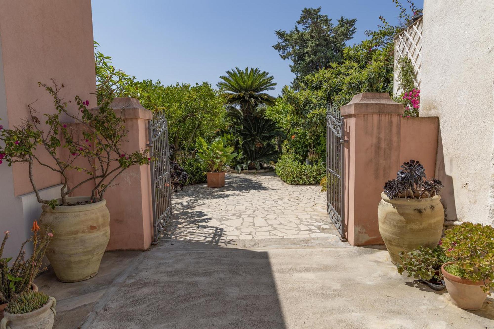 Villa Pampalone - B&B In Dimora Storica Trapani Eksteriør bilde